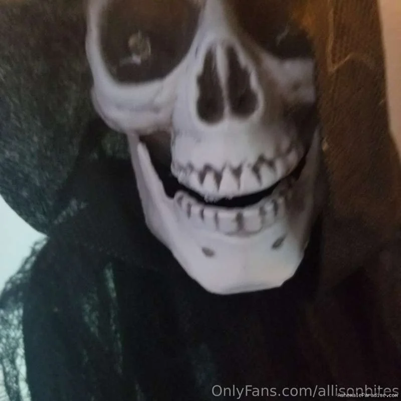 Allison Yiran — Allison Yiran — 32 fotos — OnlyFans Photos