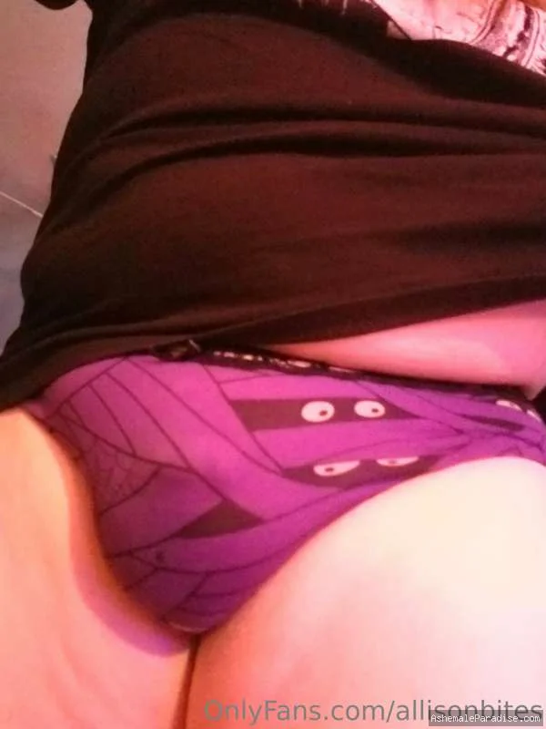 Allison Yiran — Allison Yiran — 32 fotos — OnlyFans Photos