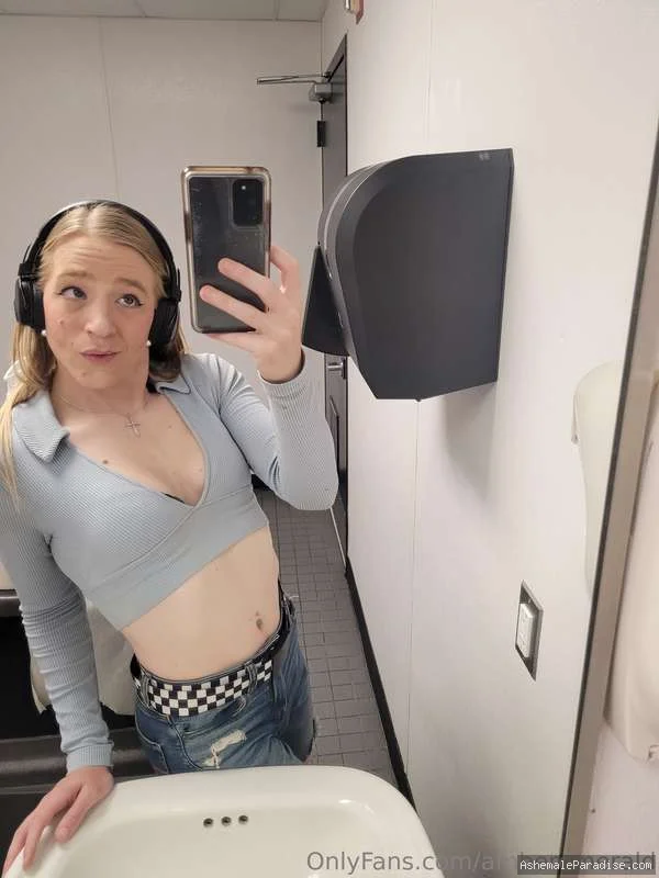 Amber Emerald — Amber Emerald — 35 fotos — OnlyFans Photos