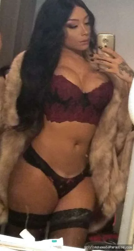 amissmarie — amissmarie — 9 fotos — OnlyFans Photos