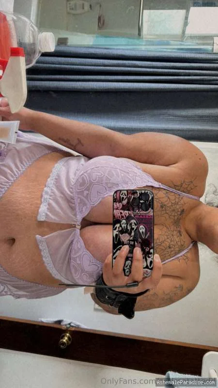 Andrea T — Andrea T — 27 fotos — OnlyFans Photos