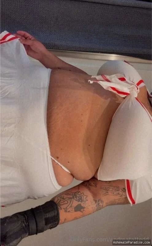 Andrea T — Andrea T — 27 fotos — OnlyFans Photos