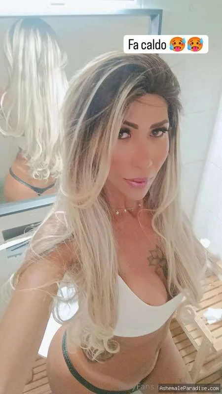 Anitta Dash — Anitta Dash — 19 fotos — OnlyFans Photos