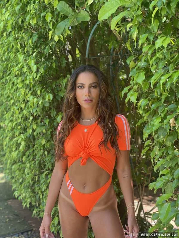 Anitta Fontana — Anitta Fontana — 33 fotos — OnlyFans Photos
