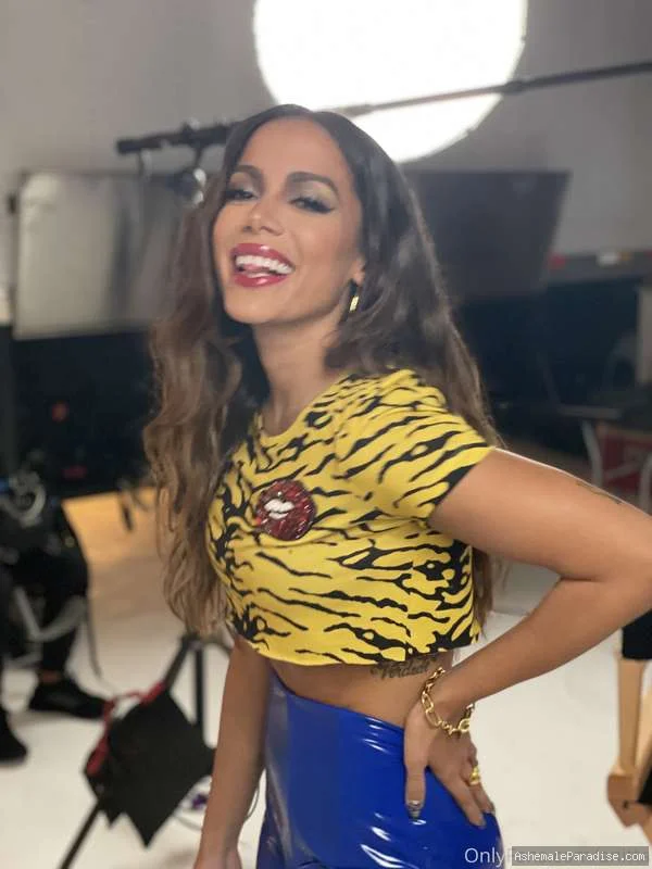 Anitta Fontana — Anitta Fontana — 33 fotos — OnlyFans Photos