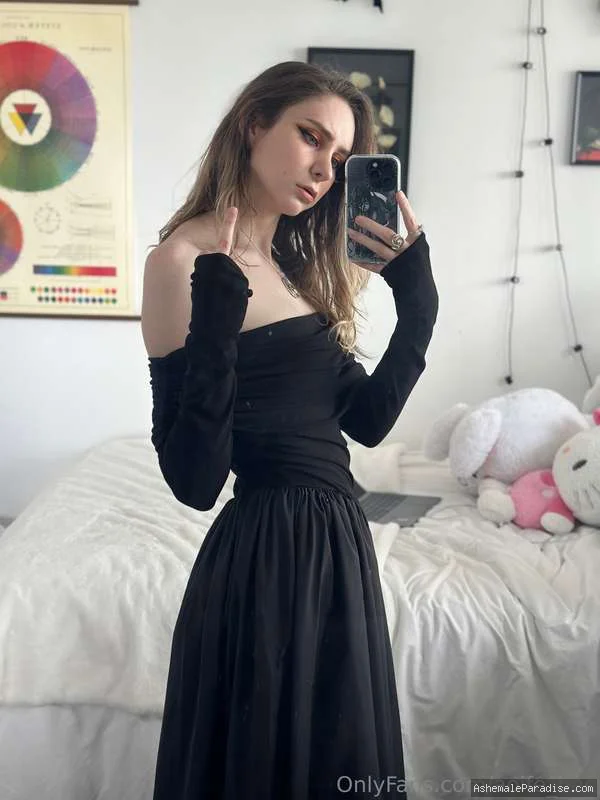 aoife_bee — aoife_bee — 14 fotos — OnlyFans Photos