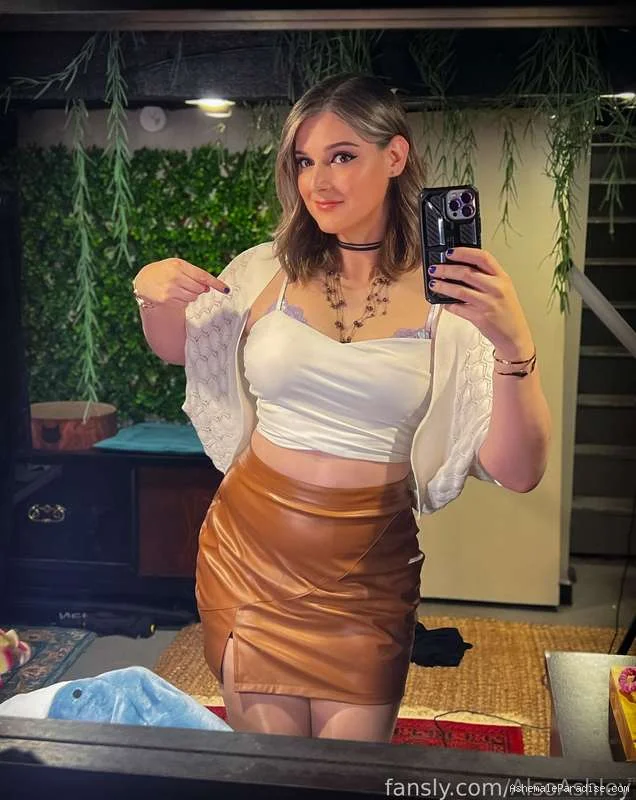 Ashley Barron — Ashley Barron — 32 fotos — OnlyFans Photos