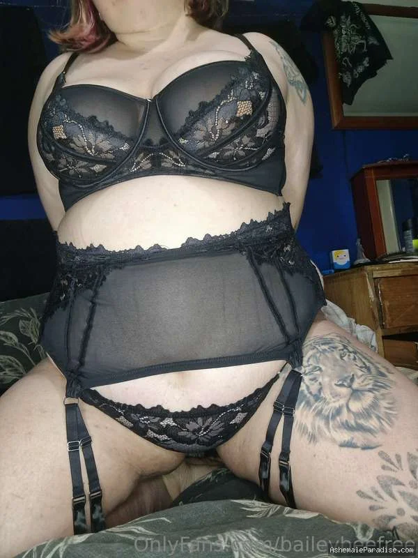 Bailey Bee — Bailey Bee — 34 fotos — OnlyFans Photos