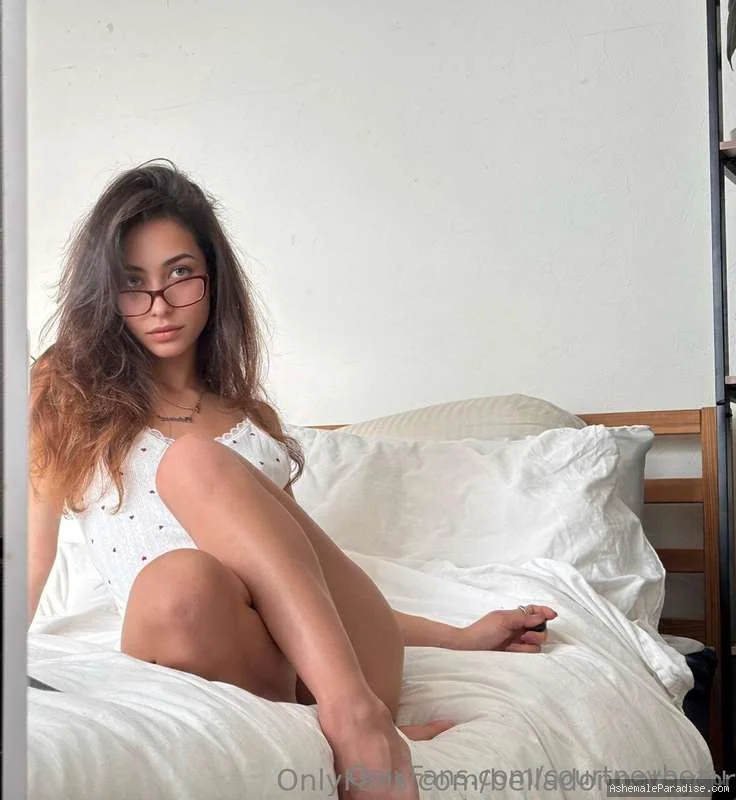Bambii Mercedes — Bambii Mercedes — 34 fotos — OnlyFans Photos