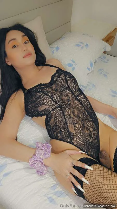 Bella Frost — Bella Frost — 35 fotos — OnlyFans Photos