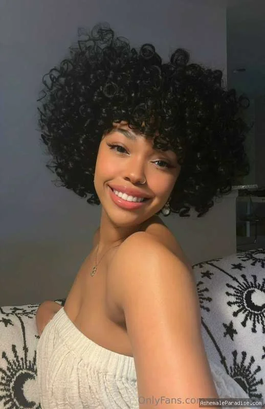Berry — Berry — 36 fotos — OnlyFans Photos