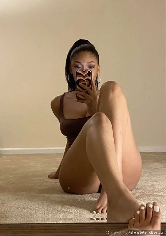 Berry — Berry — 36 fotos — OnlyFans Photos