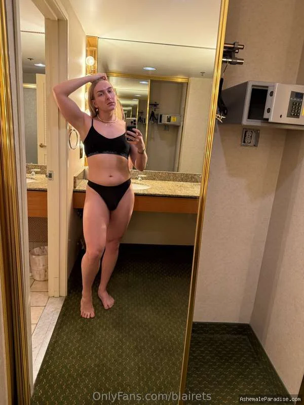 Blaire Banks — Blaire Banks — 35 fotos — OnlyFans Photos