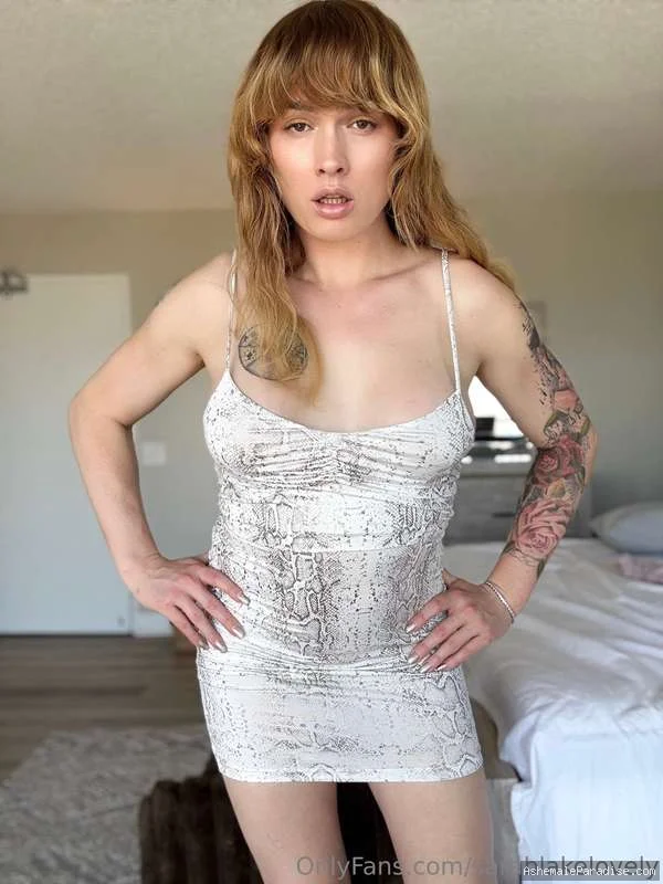 Blake Lovely — Blake Lovely — 88 fotos
