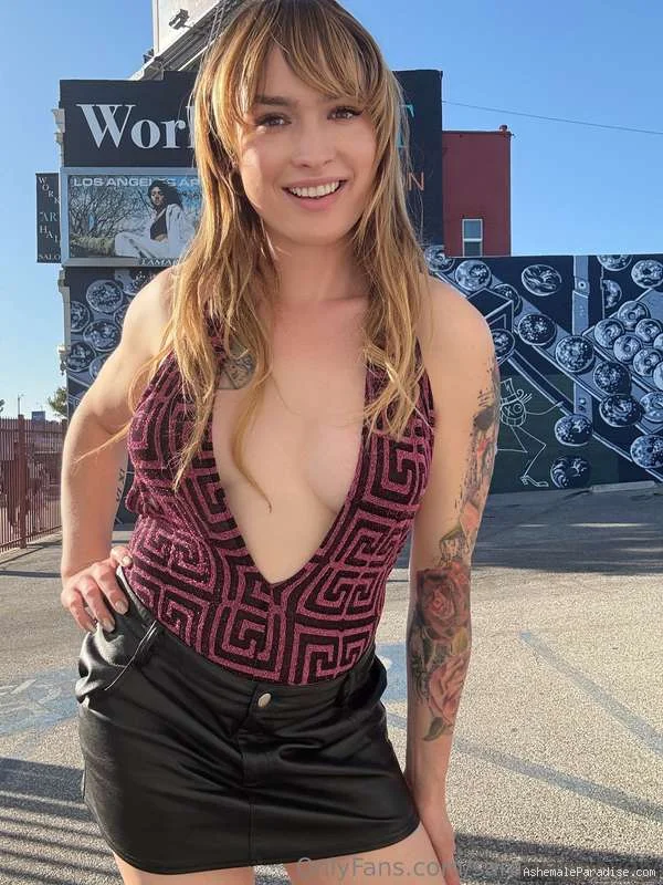 Blake Lovely — Blake Lovely — 88 fotos