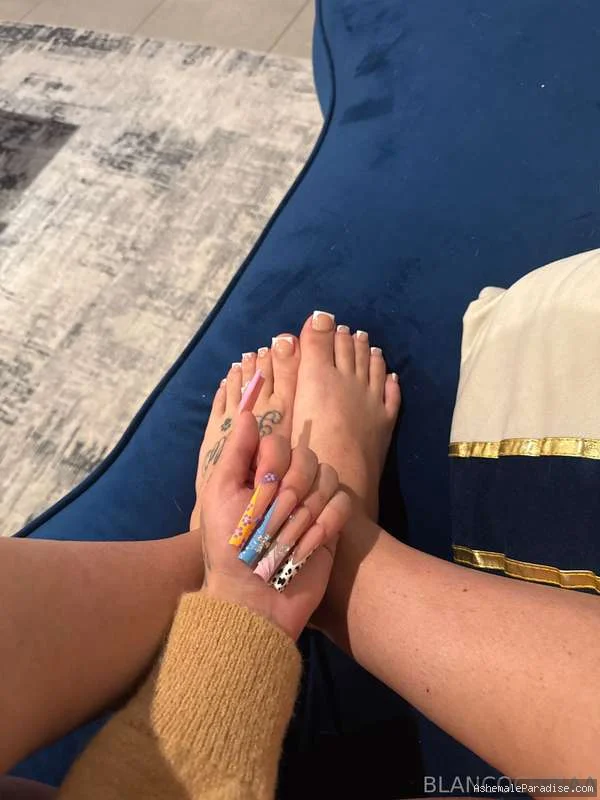 BlancoChinaa — BlancoChinaa — 22 fotos — OnlyFans Photos