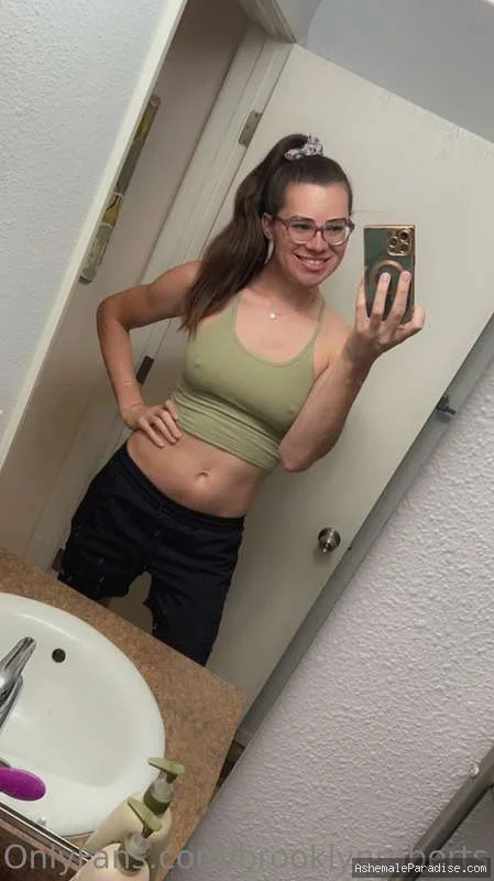 Brooklyn Roberts — Brooklyn Roberts — 22 fotos — OnlyFans Photos