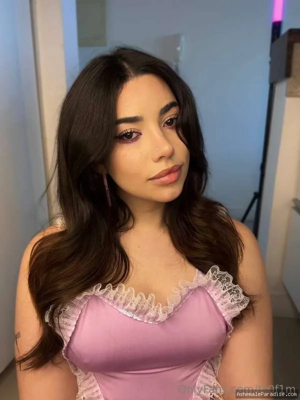 Bruna Gan — Bruna Gan — 33 fotos — OnlyFans Photos
