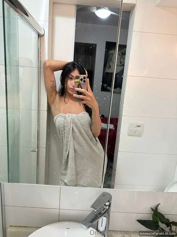 Bruna Santos — Bruna Santos — 35 fotos — OnlyFans Photos