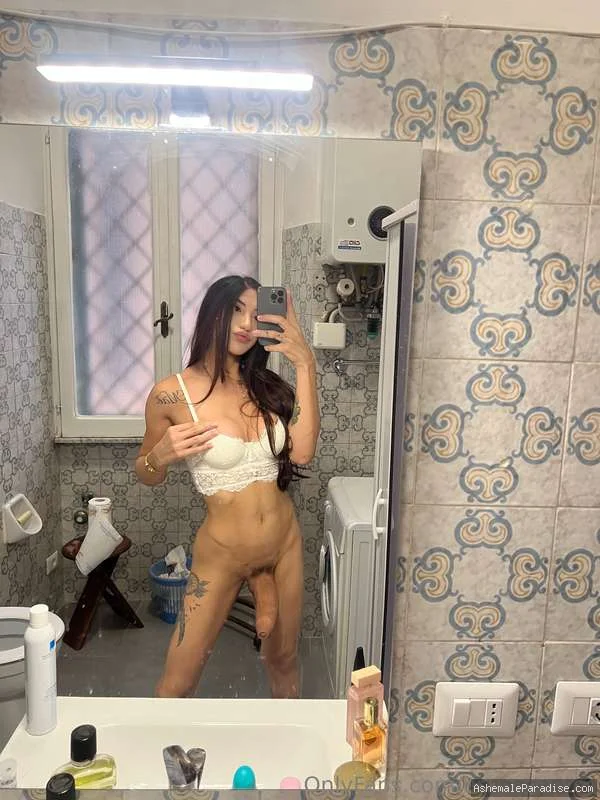 Bruna Santos — Bruna Santos — 35 fotos — OnlyFans Photos