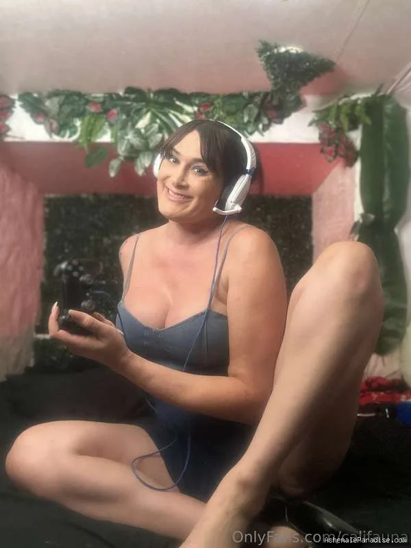 Cali Fauna — Cali Fauna — 35 fotos — OnlyFans Photos