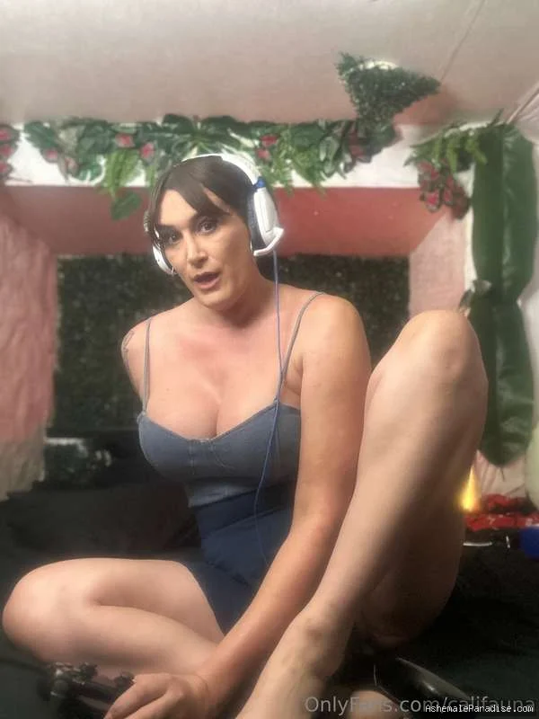 Cali Fauna — Cali Fauna — 35 fotos — OnlyFans Photos