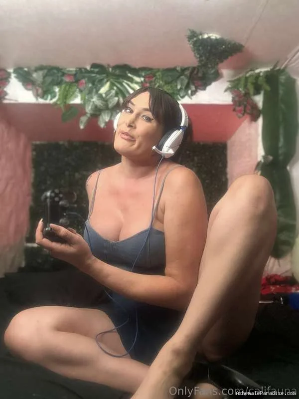 Cali Fauna — Cali Fauna — 35 fotos — OnlyFans Photos