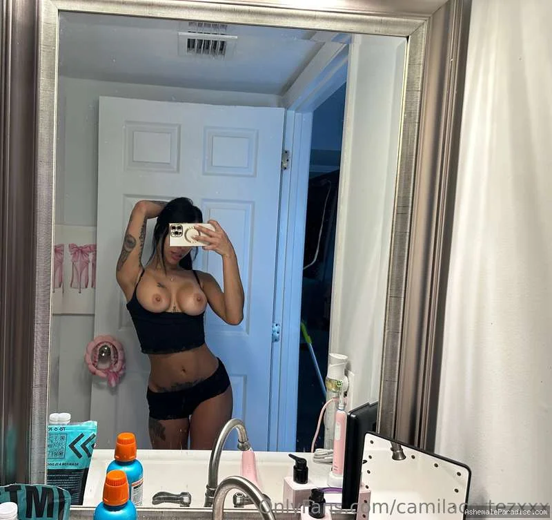 Camila C — Camila C — 34 fotos — OnlyFans Photos