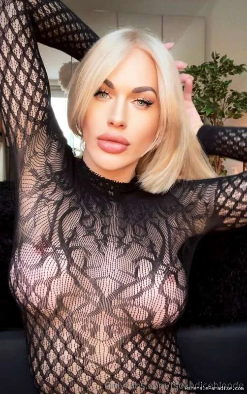 Candice Blonde — Candice Blonde — 14 fotos — OnlyFans Photos