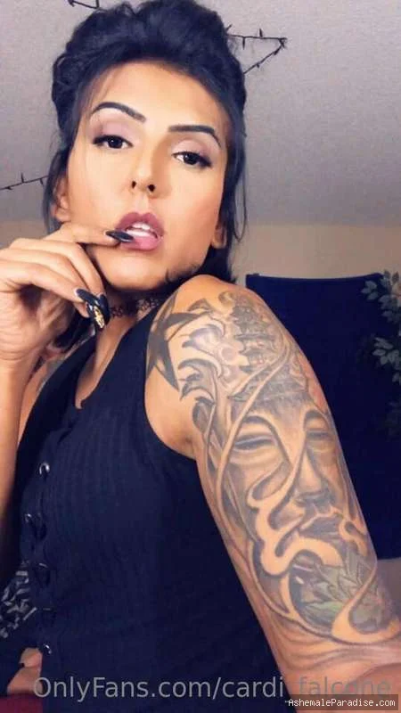 Cardi Falcone — Cardi Falcone — 19 fotos — OnlyFans Photos