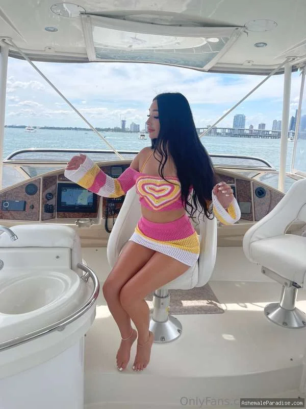 Carly Belle — Carly Belle — 33 fotos — OnlyFans Photos