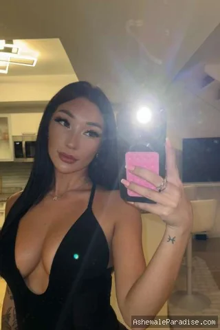 Carly Belle — OnlyFans Photos