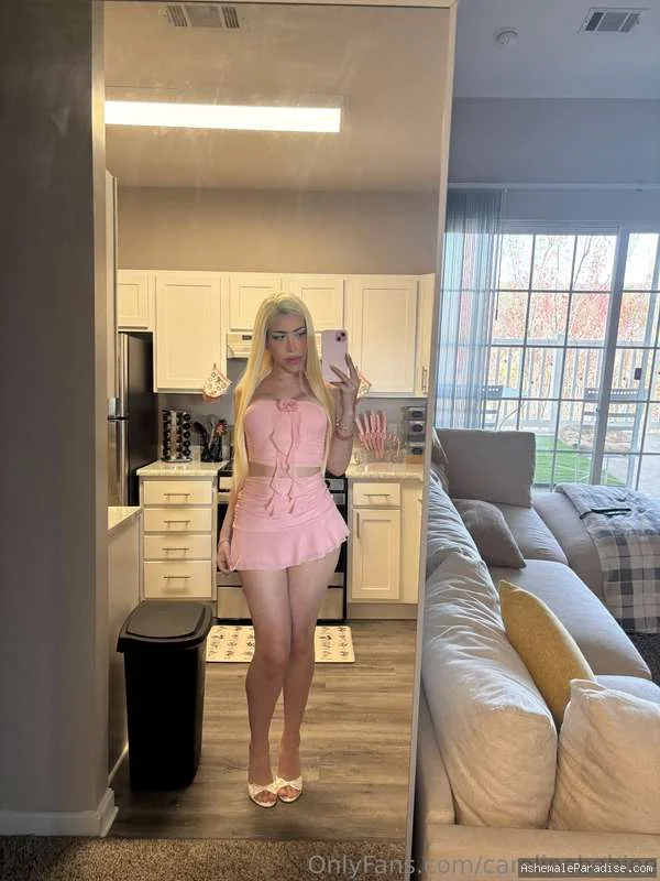 Caroline Babie — Caroline Babie — 32 fotos — OnlyFans Photos