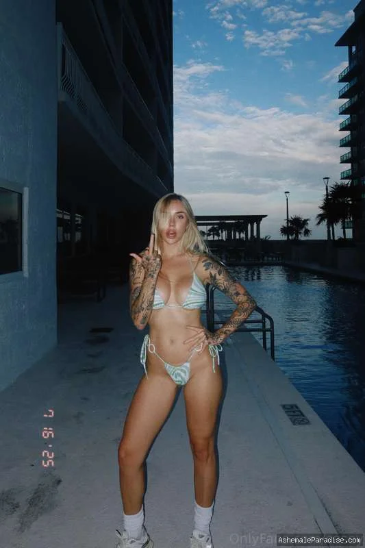 Casey Lay — Casey Lay — 28 fotos — OnlyFans Photos