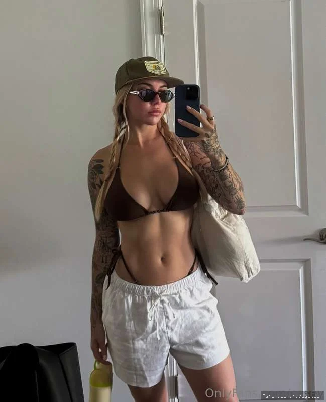 Casey Lay — Casey Lay — 28 fotos — OnlyFans Photos