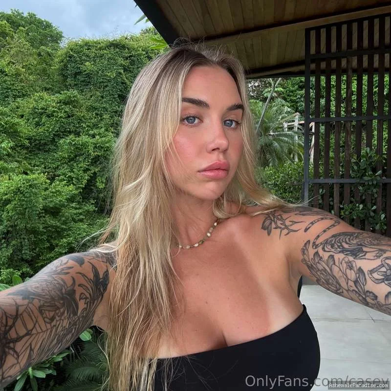 Casey Lay — Casey Lay — 28 fotos — OnlyFans Photos