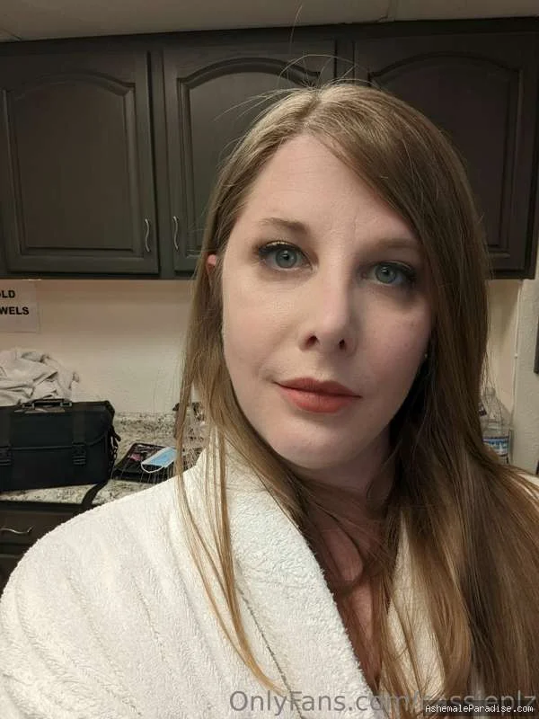 Cassie Cummings — Cassie Cummings — 32 fotos — OnlyFans Photos