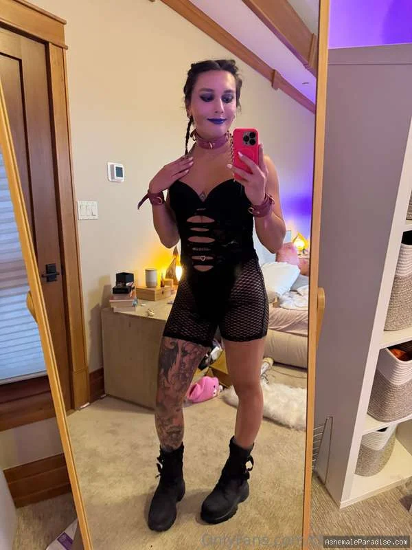ChastityCharli — ChastityCharli — 34 fotos — OnlyFans Photos