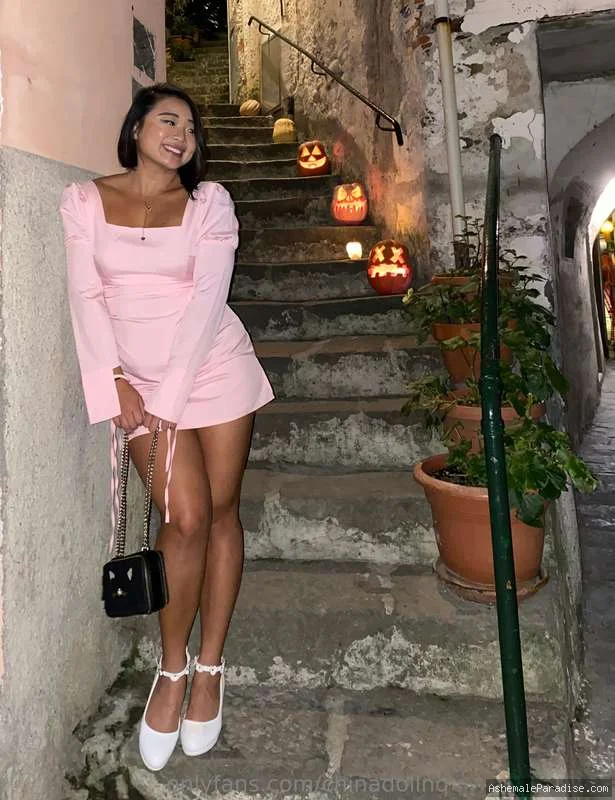 China Doll — China Doll — 36 fotos — OnlyFans Photos