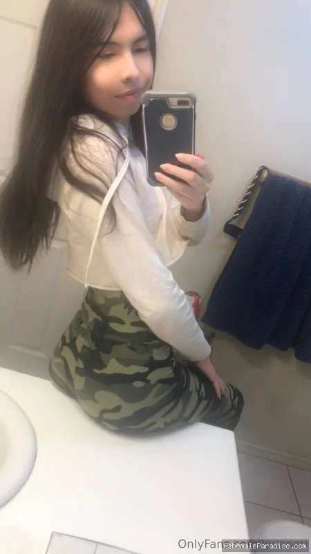 chloenerilove — chloenerilove — 12 fotos