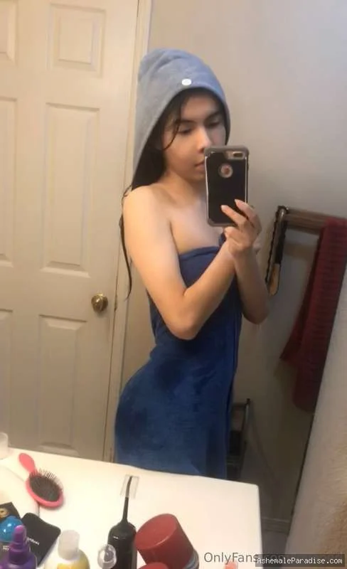 chloenerilove — chloenerilove — 12 fotos