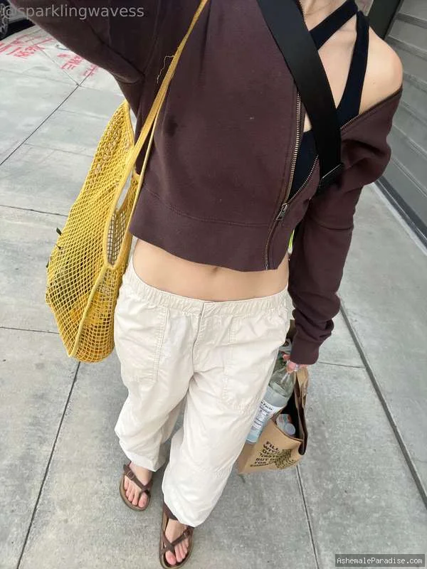 Clara De La Cruz — Clara De La Cruz — 35 fotos — OnlyFans Photos