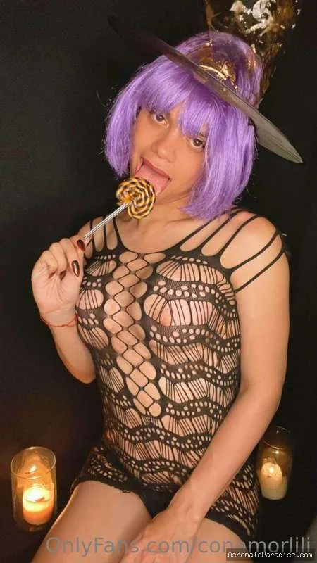 conamorlili — conamorlili — 33 fotos — OnlyFans Photos