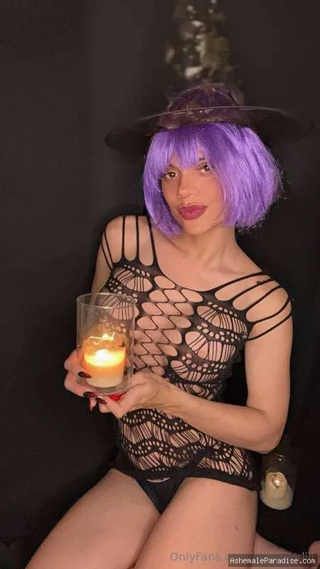 conamorlili — conamorlili — 33 fotos — OnlyFans Photos