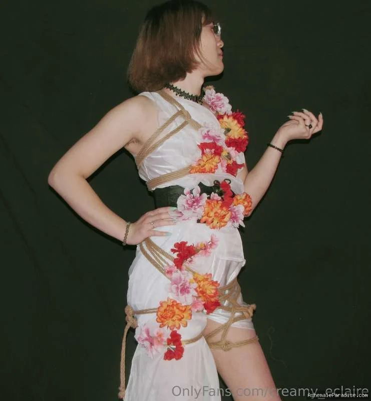 Creamy Eclaire — Creamy Eclaire — 88 fotos