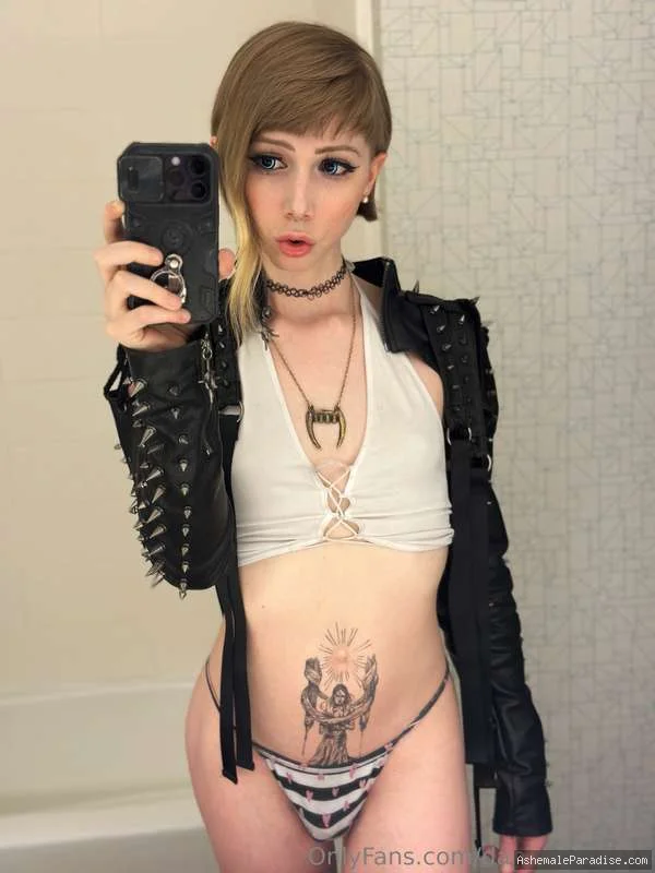 Dani Sophia — Dani Sophia — 34 fotos — OnlyFans Photos