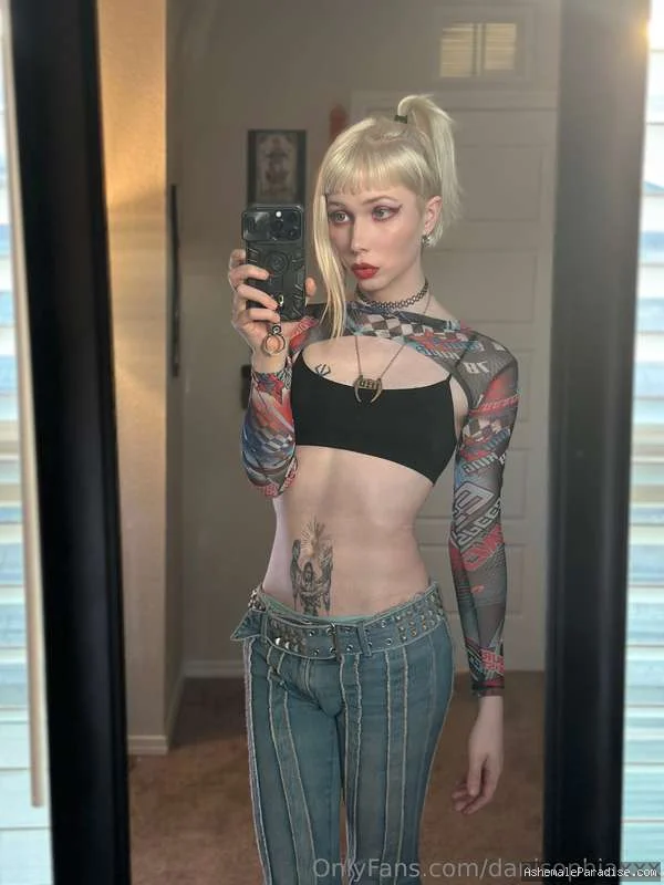 Dani Sophia — Dani Sophia — 34 fotos — OnlyFans Photos