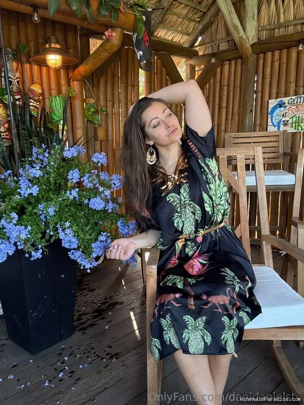 Danni Daniels — 49 fotos