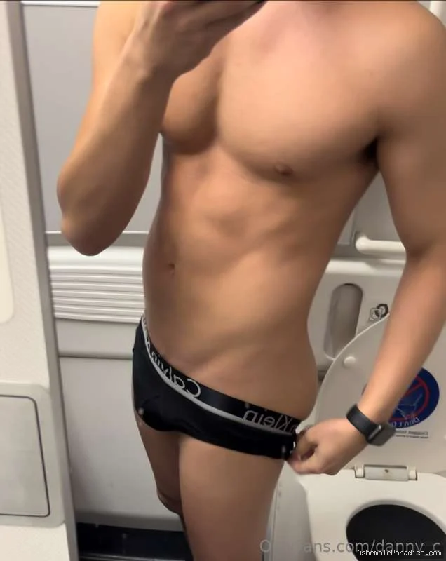 Danny Cacau — Danny Cacau — 35 fotos — OnlyFans Photos