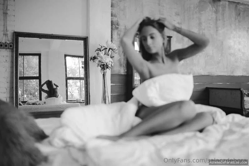 Debora De Castro — Debora De Castro — 15 fotos — OnlyFans Photos